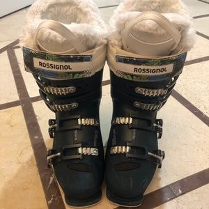 Rossignol Alltrack 70 women’s ski boot size 23.5